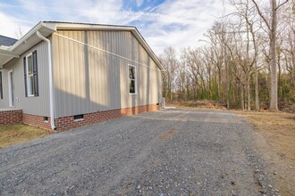 1157 Pace Dr in South Hill, VA - Building Photo - Building Photo