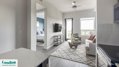 825 Usener St in Houston, TX - Building Photo - Building Photo