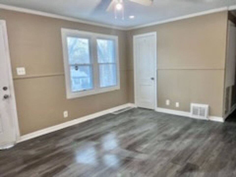 7703 Sni A Bar Terrace in Kansas City, MO - Building Photo