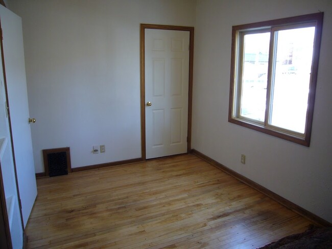 1422 Jefferson St in Duluth, MN - Building Photo - Building Photo