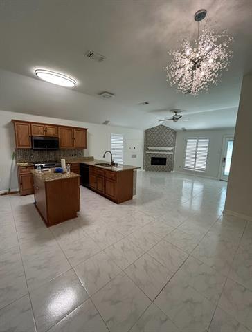 338 Old Pecan Way in Garland, TX - Building Photo - Building Photo