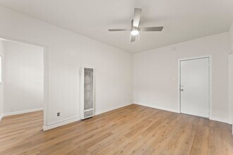 182 W Vernon Ave in Los Angeles, CA - Building Photo - Building Photo