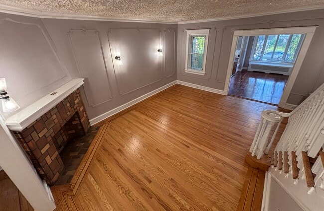 5650 Woodcrest Ave in Philadelphia, PA - Building Photo - Building Photo