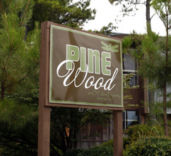 Pinewood Apartments in Tulsa, OK - Building Photo - Building Photo