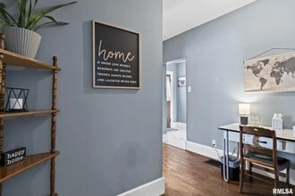 1039 Osburn Ave in Springfield, IL - Building Photo - Building Photo