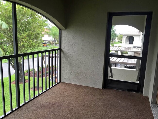 13247 Whitehaven Ln, Unit 705 in Ft. Myers, FL - Building Photo - Building Photo