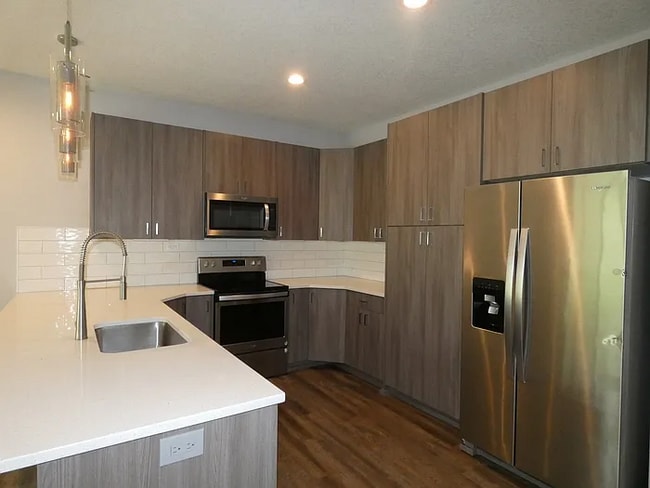 7615 N Mercier Ct in Kansas City, MO - Foto de edificio - Building Photo