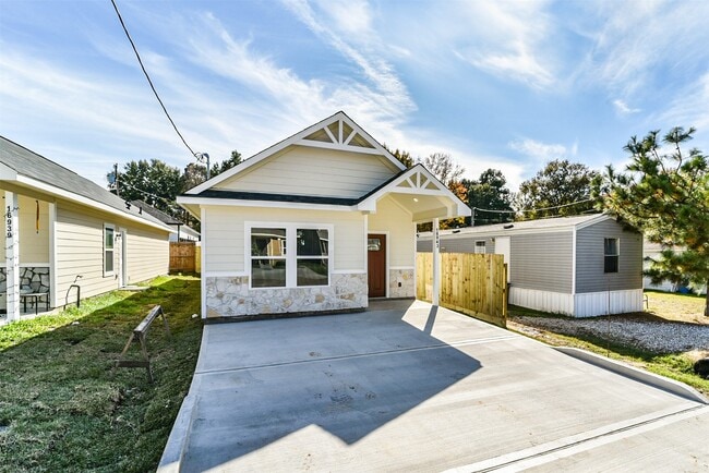 16943 W Juneau St in Montgomery, TX - Building Photo - Building Photo