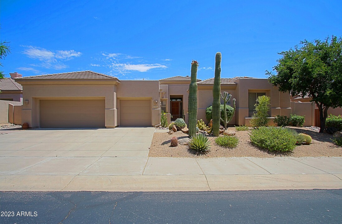 6623 E Whispering Mesquite Trail in Scottsdale, AZ - Building Photo