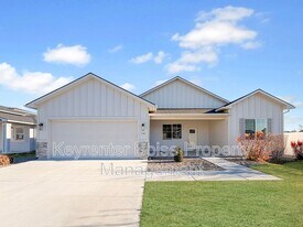 74 S Ravine Way in Nampa, ID - Building Photo
