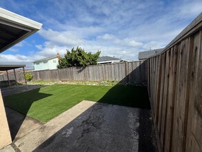 14550 Acapulco Rd in San Leandro, CA - Building Photo - Building Photo