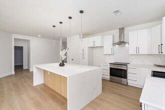 7620 Worthing St in Dallas, TX - Building Photo - Building Photo