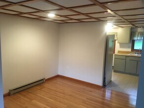 56 London Rd, Unit Westmoreland Apartment in Westmoreland, NH - Building Photo - Building Photo