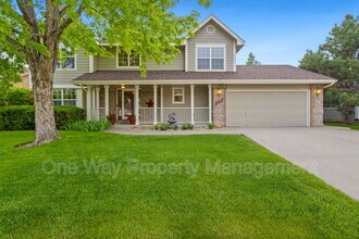 508 Parkwood Dr in Windsor, CO - Foto de edificio - Building Photo