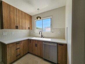 337 N Gardner St in Los Angeles, CA - Building Photo - Building Photo