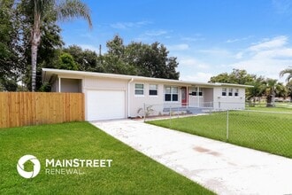 6300 Lyons St in Orlando, FL - Building Photo - Building Photo