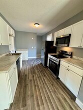 627 N Division St, Unit 627 Half in Davenport, IA - Building Photo - Building Photo