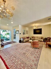 5794 SW 76th Terrace in South Miami, FL - Building Photo - Building Photo