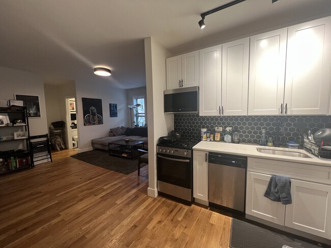 4236 N Kenmore Ave in Chicago, IL - Building Photo - Building Photo