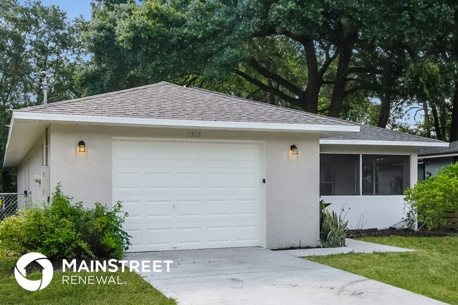 2523 Yale Ave in Sanford, FL - Foto de edificio - Building Photo