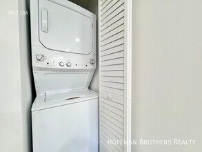 6129-6124 Monterey Rd in Los Angeles, CA - Foto de edificio - Building Photo