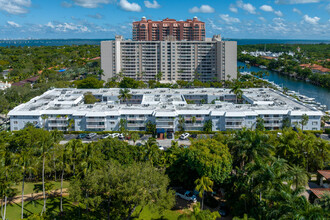 Waters Edge in Coral Gables, FL - Building Photo - Building Photo