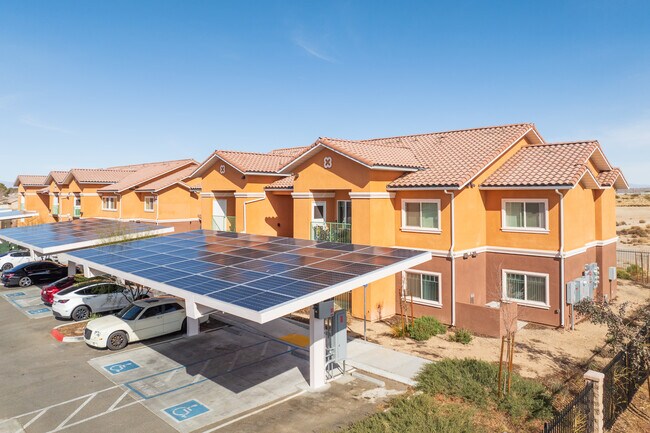 Mojave View in Ridgecrest, CA - Foto de edificio - Building Photo