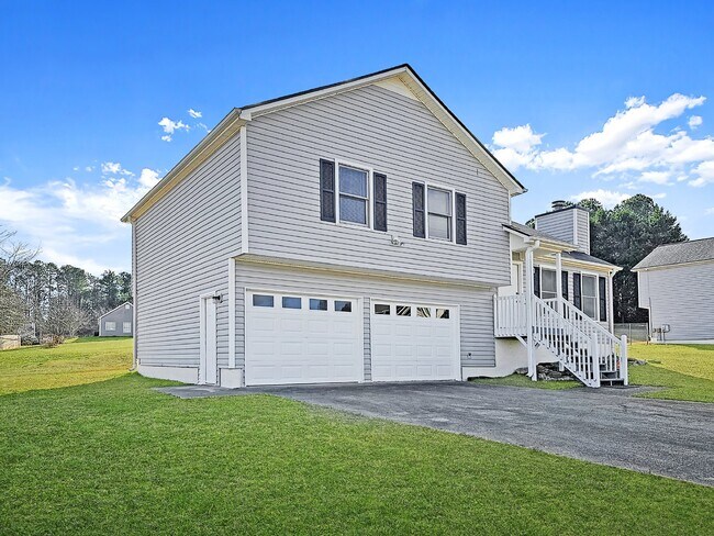 100 Ginnity Dr in Douglasville, GA - Building Photo - Building Photo