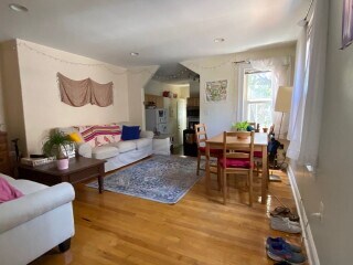 250 Broadway, Unit 3 in Cambridge, MA - Building Photo - Building Photo