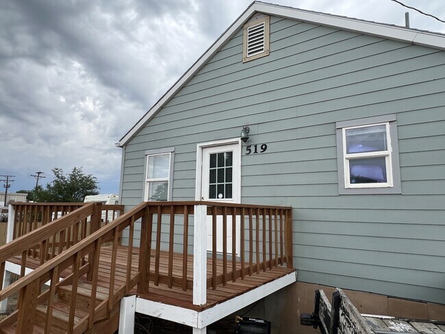 519 W Knearl St in Brush, CO - Building Photo - Building Photo