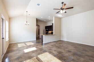 218 Ragsdale Way in New Braunfels, TX - Building Photo - Building Photo