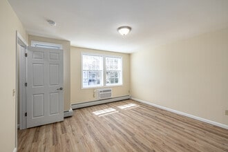 Parkside Gables in Stamford, CT - Foto de edificio - Interior Photo