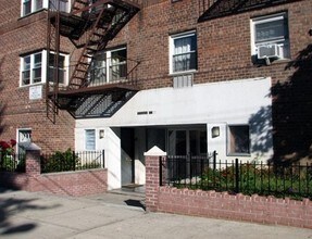 Stella Arms in Flushing, NY - Building Photo - Building Photo