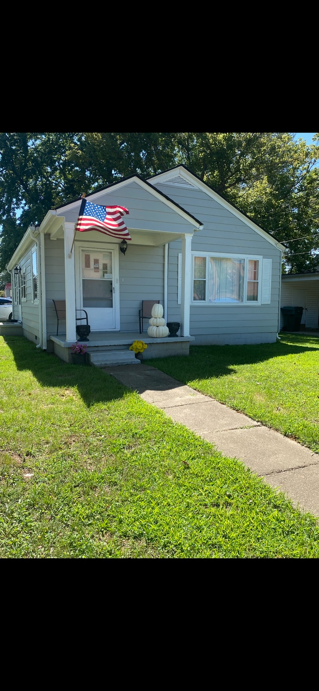 400 W Byers Ave in Owensboro, KY - Foto de edificio - Building Photo