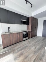 1635 Military Trail in Toronto, ON - Building Photo