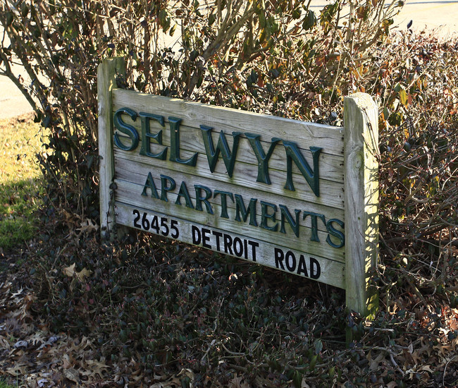 Selwyn Apartments in Westlake, OH - Building Photo - Building Photo