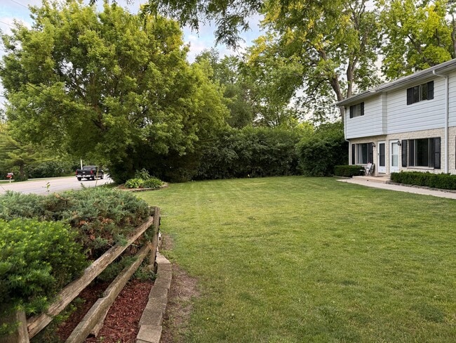 property at 542 S Newman Rd