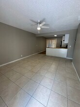 4810 Davis Rd, Unit 4818 in Lake Worth Beach, FL - Building Photo - Building Photo