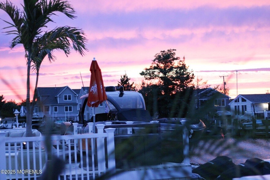 3428 Maritime Dr in Toms River, NJ - Foto de edificio