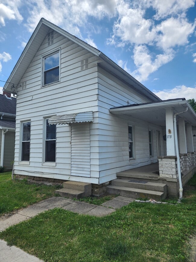 property at 175 S 4th St