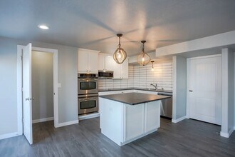 2832 Fox Pointe Dr in Saratoga Springs, UT - Building Photo - Building Photo