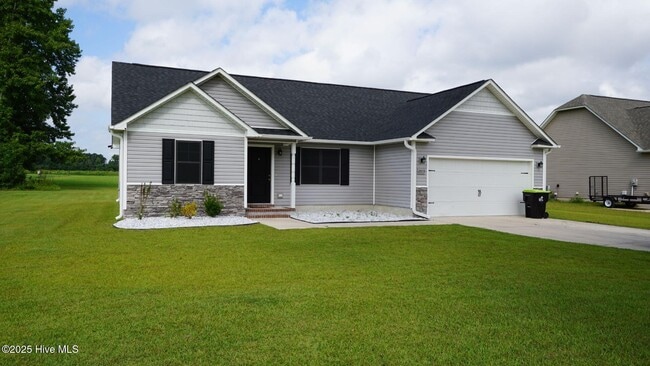 2013 Belgrade-Swansboro Rd in Maysville, NC - Building Photo - Building Photo