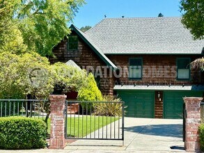 2022 Fifth Ave in San Rafael, CA - Building Photo - Building Photo