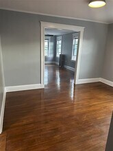 64 Billings Ave, Unit 2 in Medford, MA - Foto de edificio - Building Photo