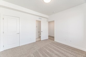 3556 Blue Tee Ln in West Valley City, UT - Building Photo - Building Photo
