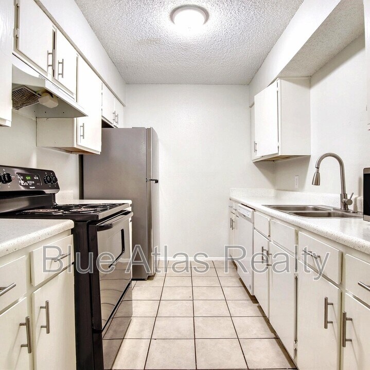 1714 Fitzgerald Ct in Arlington, TX - Building Photo