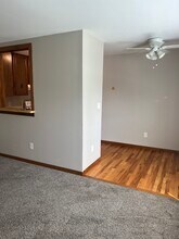 39499 Muffatt St in Harrison Township, MI - Foto de edificio - Building Photo