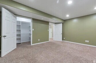 6986 Jordan Cl Cir in West Jordan, UT - Building Photo - Building Photo