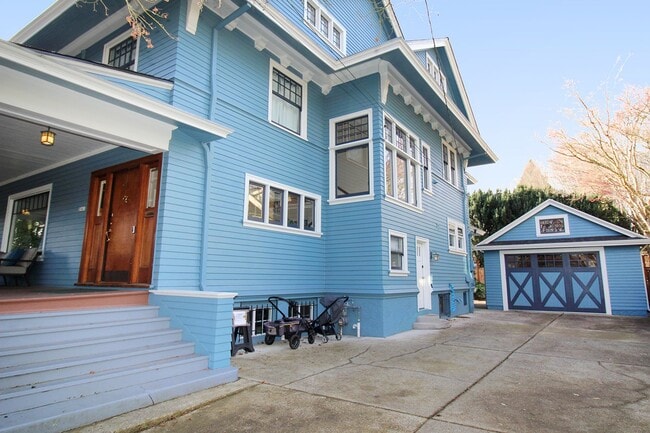 2343 NE 21st Ave in Portland, OR - Building Photo - Building Photo