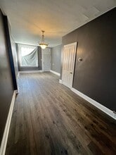 946 Moss St in Reading, PA - Foto de edificio - Building Photo